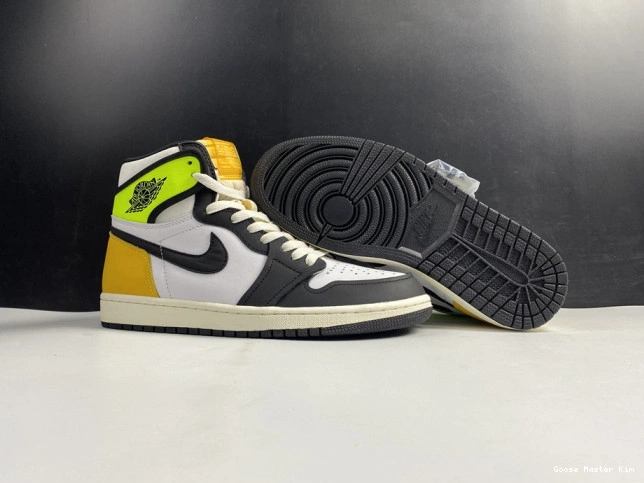 1 GOLD' JORDAN RETRO OG HIGH 'VOLT 555088-118 AIR 0708